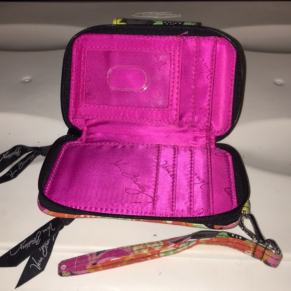 Small used Vera Bradley Wallet - Picture 2 of 4